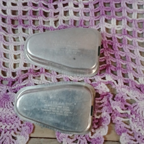 Vintage Collectible (2) Metal Ice Cream Treats Molds - Picture 3 of 7